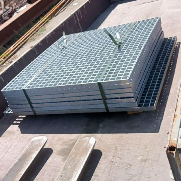 Решетчатый настил SP 34х38/30х3 Zn 1000х1000 мм